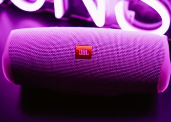 Top 5 colunas JBL com alta potência e boa bateri