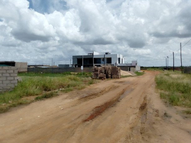 terreno-2040-costa-do-sol-vip-trespassa-se-big-1