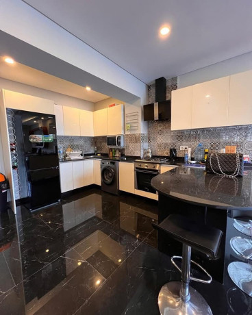 vende-se-luxuoso-apartamento-t1-no-deco-assos-com-vista-ao-mar-big-0