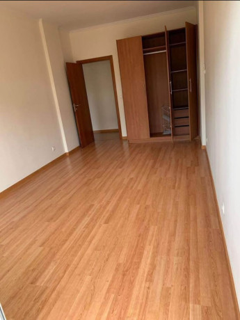 vende-se-luxuoso-apartamento-t3-predio-amarelo-na-24-de-julho-big-3