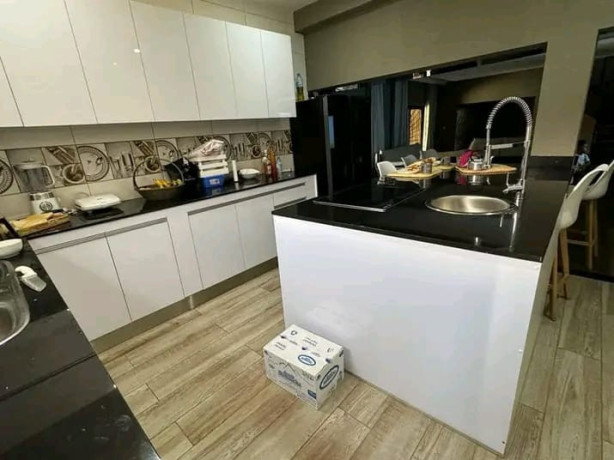 vende-se-luxuosa-moradia-t4-no-tchumene-2-big-4