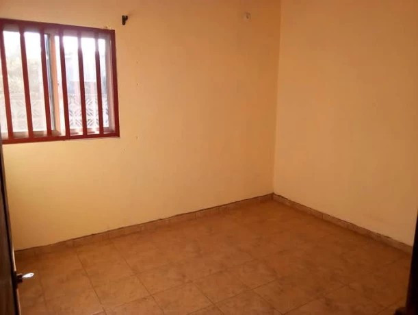 aluga-se-casa-t2-costa-do-sol-mapulene-zona-arenosa-big-3