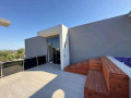vende-se-luxuosa-moradia-t4-duplex-no-tchumene-1-small-4