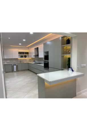 arrenda-se-luxuoso-apartamento-t3-mobilado-no-condominio-maputo-beach-front-big-0