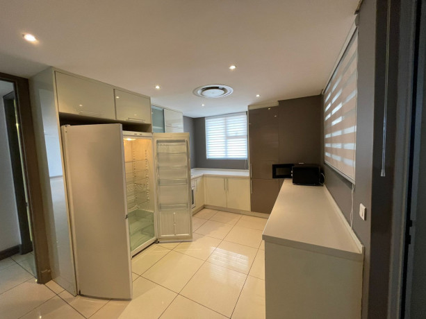 vende-se-luxuoso-apartamento-t3-no-condominio-super-mares-big-2