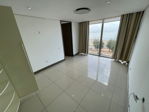 vende-se-luxuoso-apartamento-t3-no-condominio-super-mares-big-4