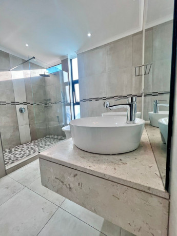 arrenda-se-luxuosa-moradia-t4-no-condominio-tulipas-big-2