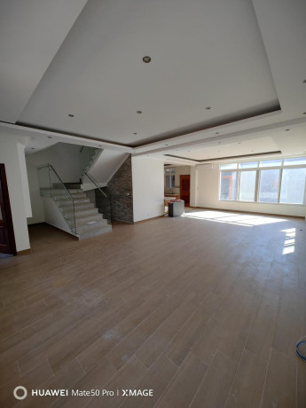 arrenda-se-luxuosa-moradia-t4-no-triunfo-novo-big-4