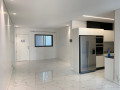 arrenda-se-luxuoso-apartamento-t2-triunfo-novo-small-0