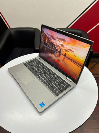 laptop-dell-latitude-5530-i5-12th-16gb-ram-512gb-ssd-156-big-0