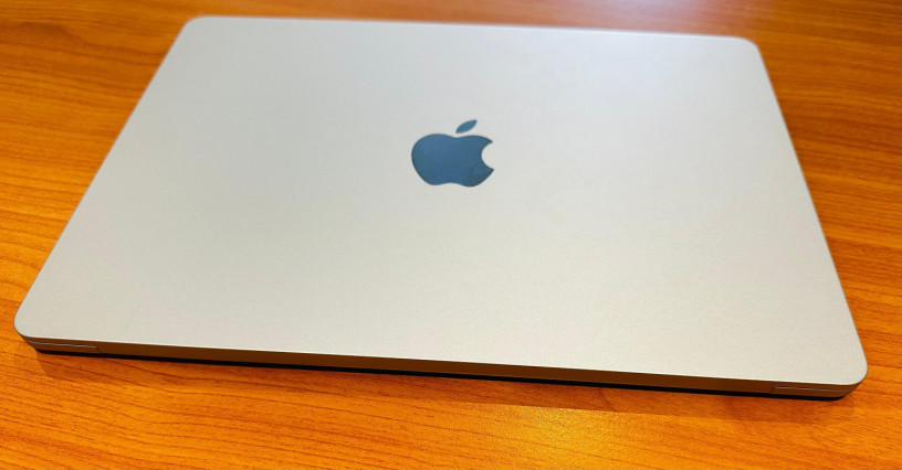 macbook-air-m-256gb-8gb-big-4