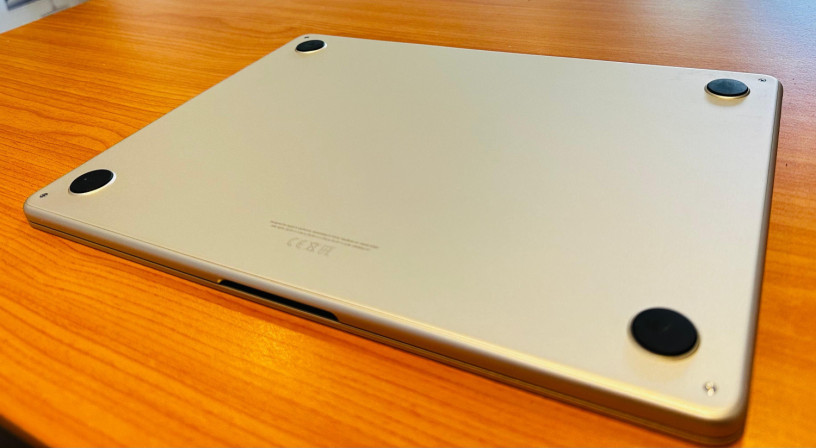macbook-air-m-256gb-8gb-big-3