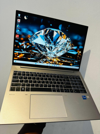 hp-zbook-firefly-g9-mobile-workstation-16-i5-12th-16gb-ram-1tb-ssd-big-0
