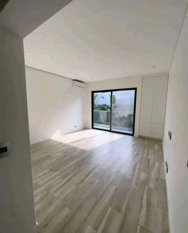 arrenda-se-luxuoso-apartamento-t3-moderno-no-triunfo-novo-big-2