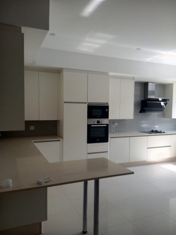 vende-se-luxuosa-moradia-t4-triunfo-novo-big-2