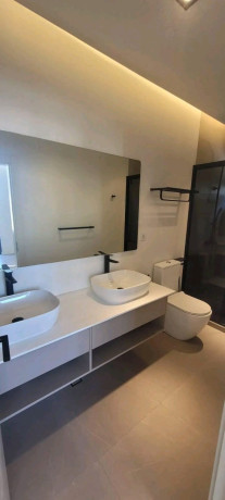 vende-se-luxuosa-moradia-t4-dentro-do-condominio-no-triunfo-novo-big-1