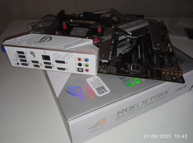 placa-mae-am4-b550-ryzen-3000-5000-big-0