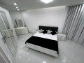 arrenda-se-e-vende-se-luxuoso-apartamento-t3-no-condominio-umran-residence-small-1