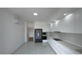 arrenda-se-luxuoso-apartamento-t3-moderno-no-condominio-new-life-small-0