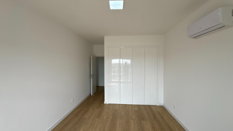 arrenda-se-luxuoso-apartamento-t3-moderno-no-condominio-new-life-big-3
