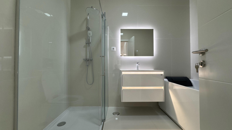 arrenda-se-luxuoso-apartamento-t3-moderno-no-condominio-new-life-big-2