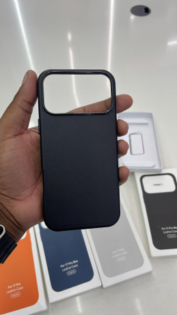 capas-de-leather-para-iphone-17-pro-max-novas-big-3