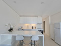 arrenda-se-luxuoso-apartamento-t2-mobilado-no-golf-residence-na-escola-portuguesa-small-4