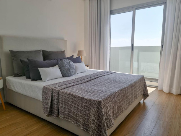 arrenda-se-luxuoso-apartamento-t2-mobilado-no-golf-residence-na-escola-portuguesa-big-1