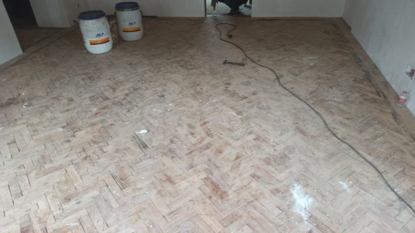 afagamento-e-envernizamento-de-parquet-big-4