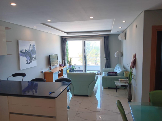 vende-se-luxuoso-apartamento-t2-mobilado-no-deco-assos-vista-ao-mar-big-0
