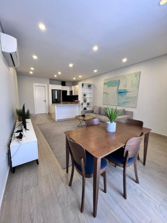 arrenda-se-e-vende-se-luxuoso-apartamento-t1-mobilado-no-toprak-residence-big-2
