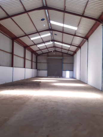 arrenda-se-armazem-300m2-em-tcumene-2-na-n4-big-1