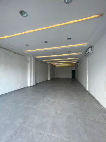 arrenda-se-loja-800m2-com-armazem-na-fplm-big-3
