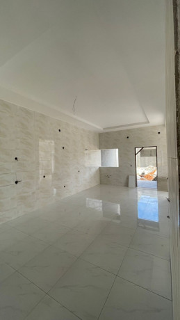 vende-se-magnifica-moradia-t4-no-mapulene-big-3