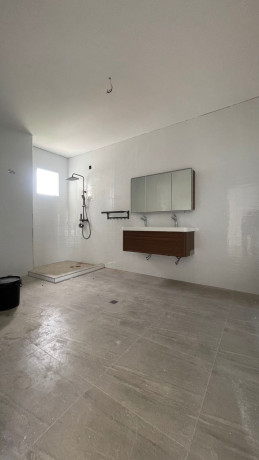 vende-se-magnifica-moradia-t4-no-mapulene-big-2