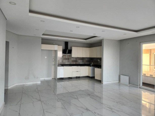 arrenda-se-belissimo-apartamento-t2-no-deco-assos-com-vista-ao-mar-big-2