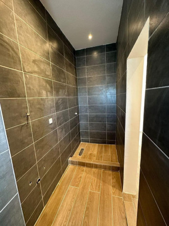 vende-se-luxuosa-moradia-duplex-t3-dentro-do-condominio-na-dona-alice-big-3