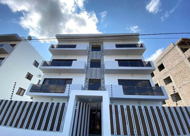 arrenda-se-belissimo-apartamento-t3-no-condominio-lua-mar-big-0