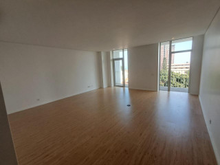 vende-se-luxuoso-apartamento-t2-no-edificio-olimpic-terrace