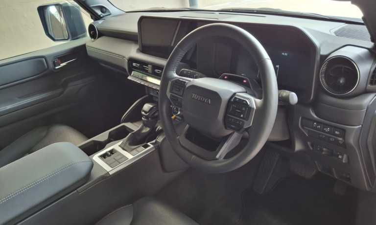 vende-se-toyota-land-cruiser-2024-recem-chegado-big-4