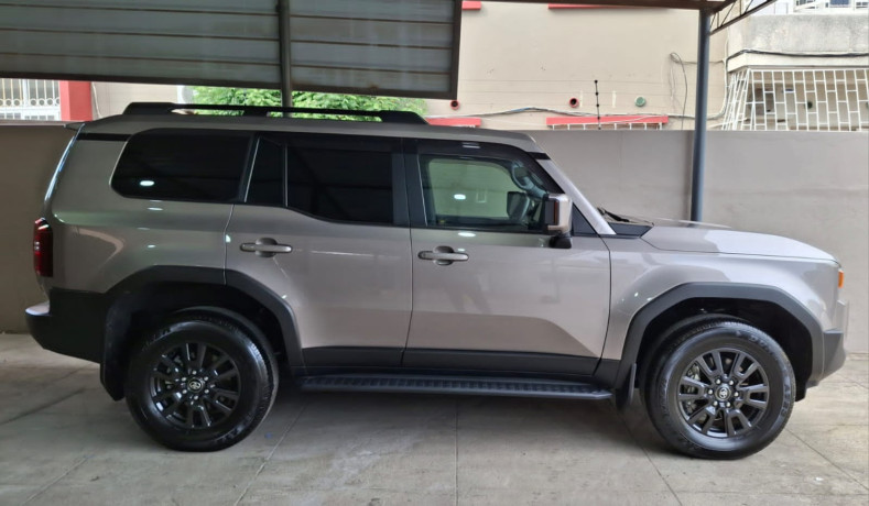 vende-se-toyota-land-cruiser-2024-recem-chegado-big-2