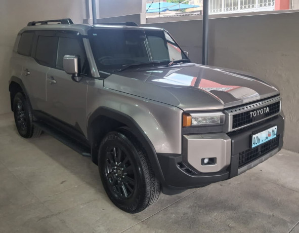 vende-se-toyota-land-cruiser-2024-recem-chegado-big-0