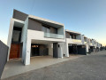 vende-se-luxuosa-moradia-t4-no-condominio-yujusol-na-costa-do-sol-small-0