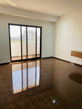 arrenda-se-luxuosa-moradia-t4-na-cidade-na-beira-big-3