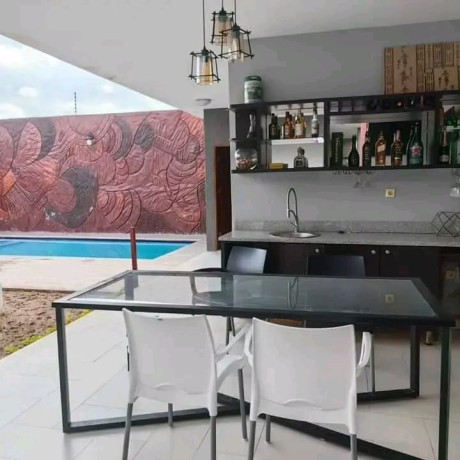 vende-se-luxuosa-moradia-t4-no-cmc-perto-da-circular-big-2