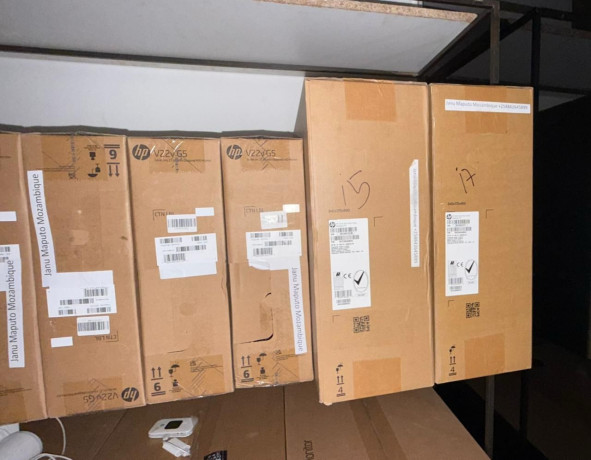 hp-all-in-one-27cr0034-core-i7-1235u-8gb-ram-512gb-ssd-27-inch-freedos-selados-big-0