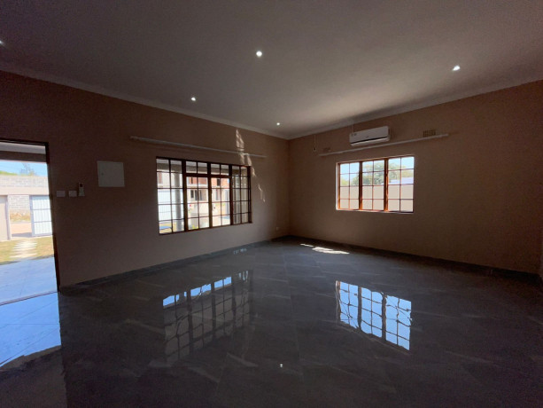 vendo-casa-t3-em-mozal-cruzamento-big-3