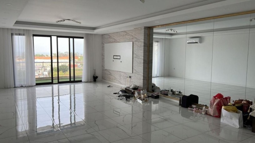condominio-rosa-temos-luxuoso-apartamento-t3-big-0