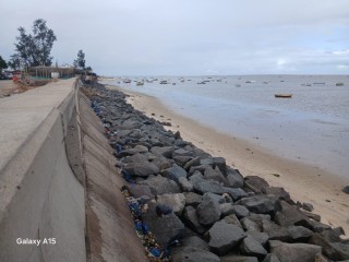 trespasse-de-uma-propriedade-30100-na-costa-do-sol-em-frente-ao-mar