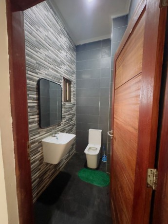 vende-se-luxuosa-moradia-t3-no-bairro-magoanine-cmc-big-4